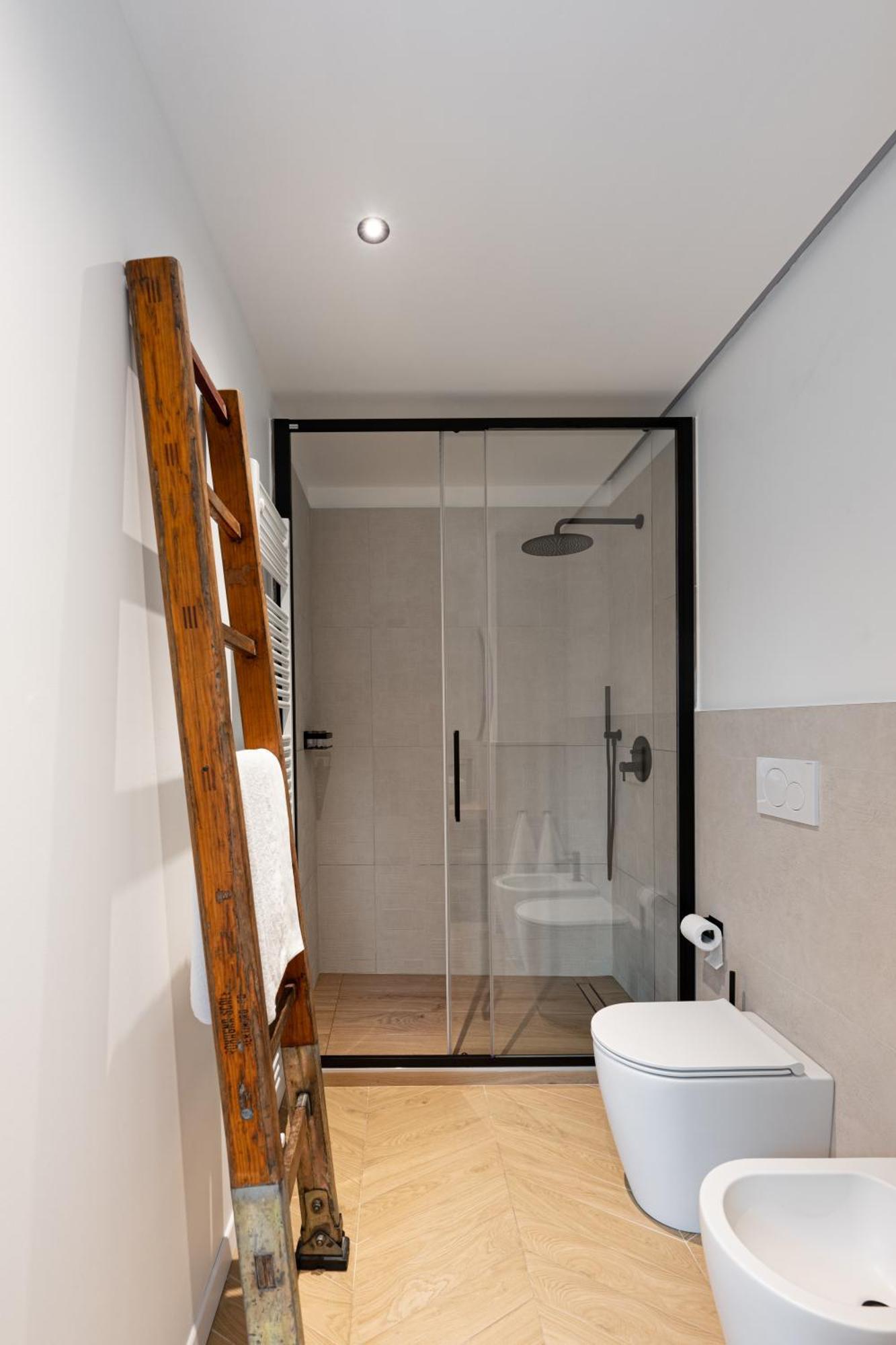 Casa Vertigo เตรนโต ภายนอก รูปภาพ