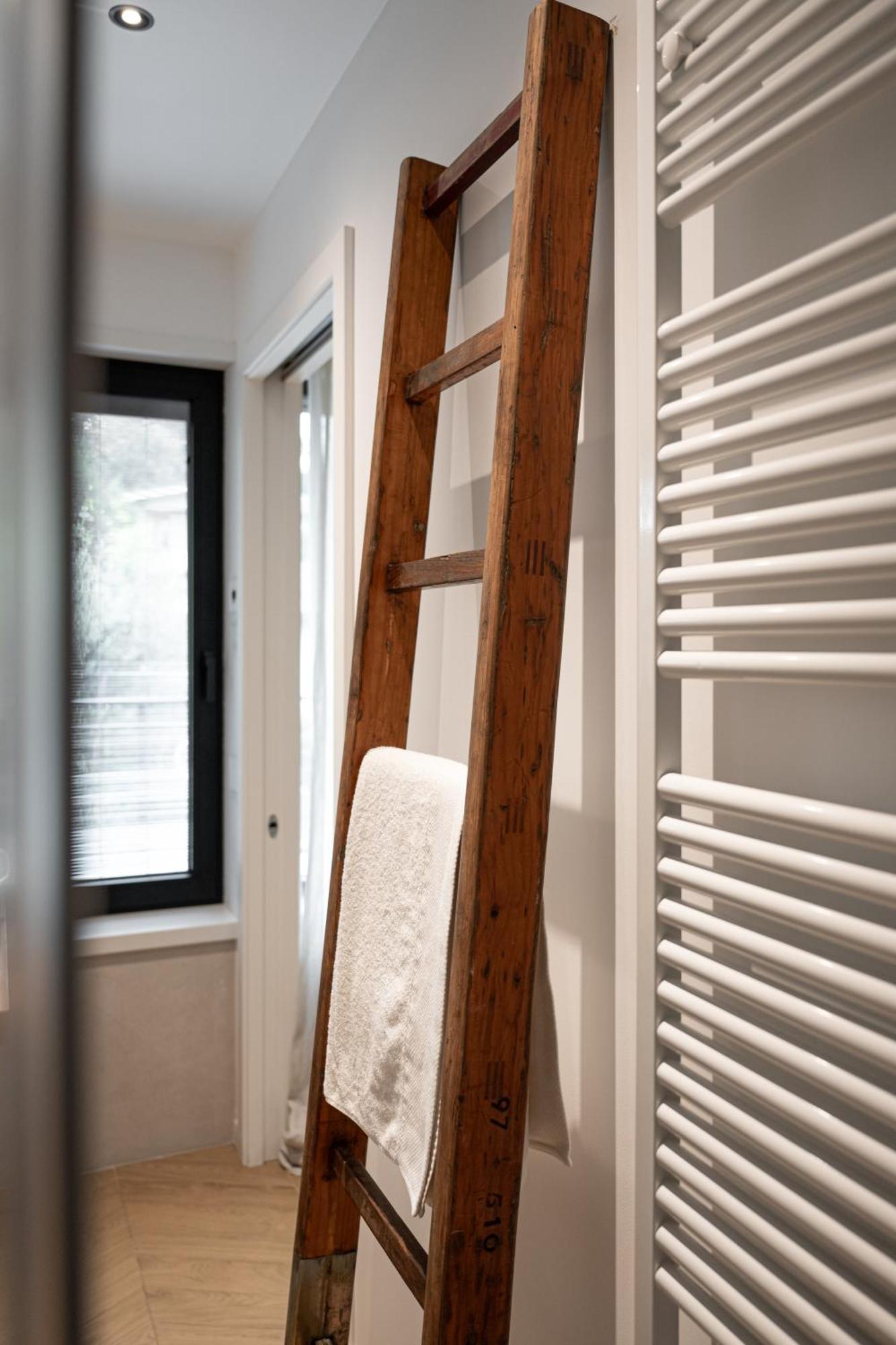 Casa Vertigo เตรนโต ภายนอก รูปภาพ